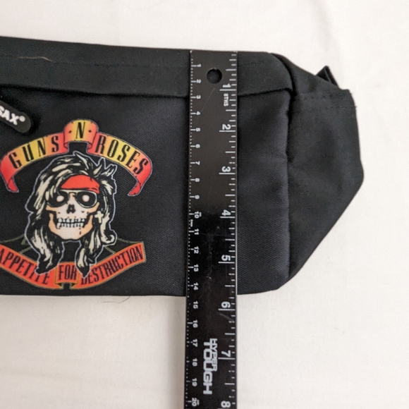 Guns N' Roses NWT Cosmetic/Travel Bag Unisex - Picture 3 of 7